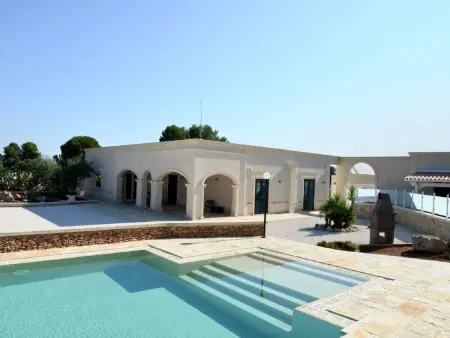 Location maison à Manduria, Villa mit privatem Pool