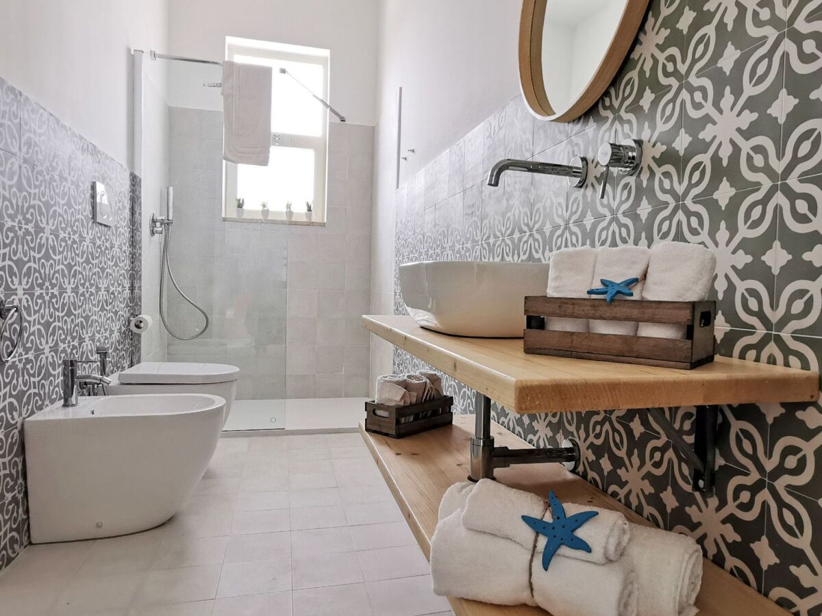 Appartement 4 chambres à 60 m de la plage - Photo 9
