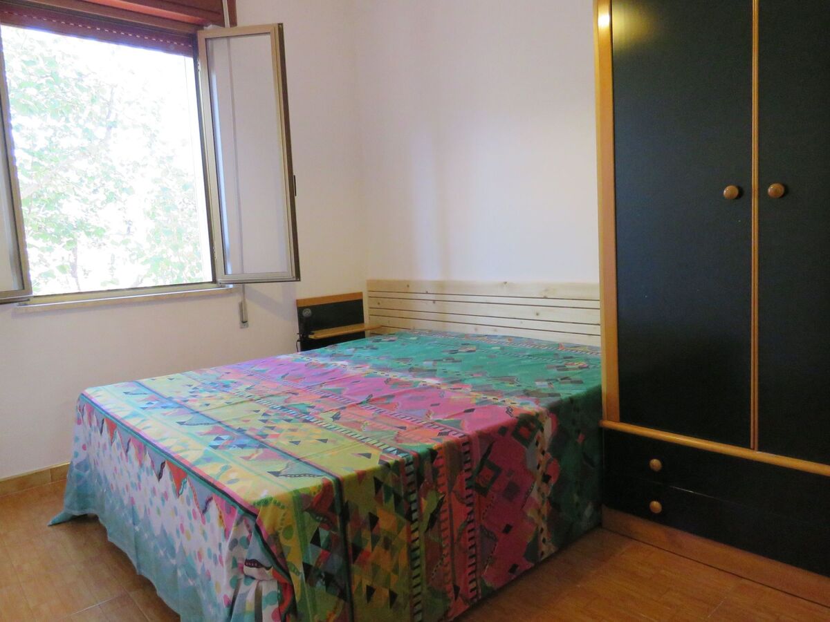 Villa récente avec jardin de 600 m² à Gallipoli - Photo 10