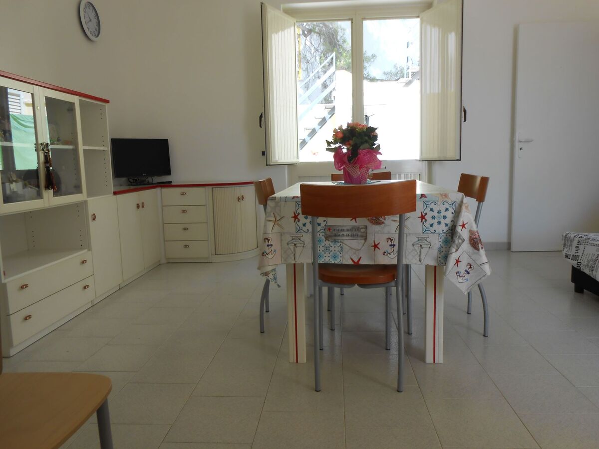 Appartement 2 chambres avec terrasse ensoleillée à 300m de la plage - Photo 22