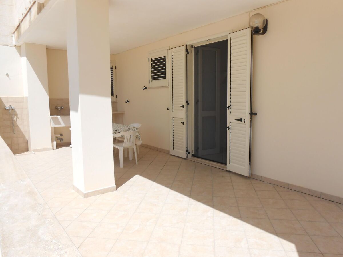 Appartement 2 chambres avec véranda couverte à 300m de la plage - Photo 4