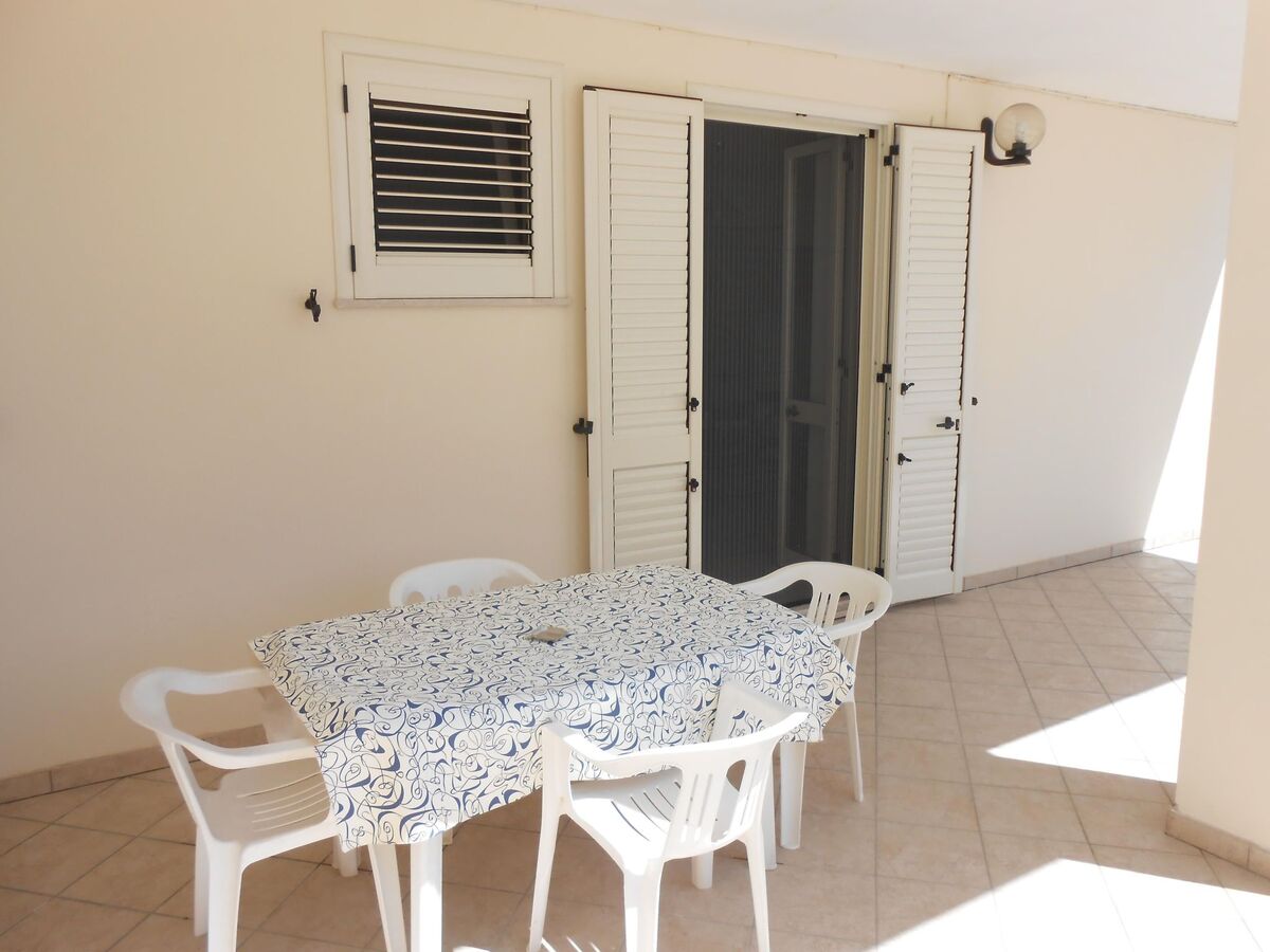 Appartement 2 chambres avec véranda couverte à 300m de la plage - Photo 7