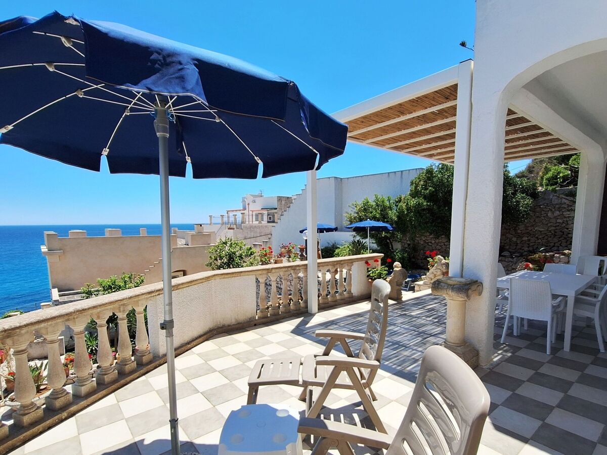 Villa Rizzo à Castro : 3 chambres, terrasses panoramiques - Photo 28