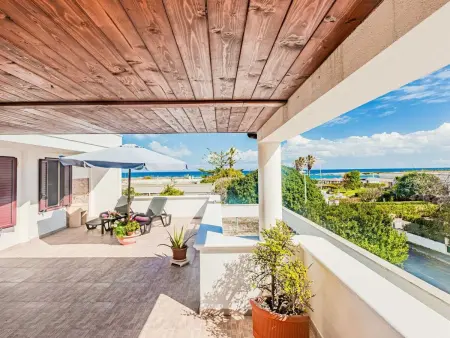 Appartement Pantanagianni, terrasse vue mer à 20 m de la plage