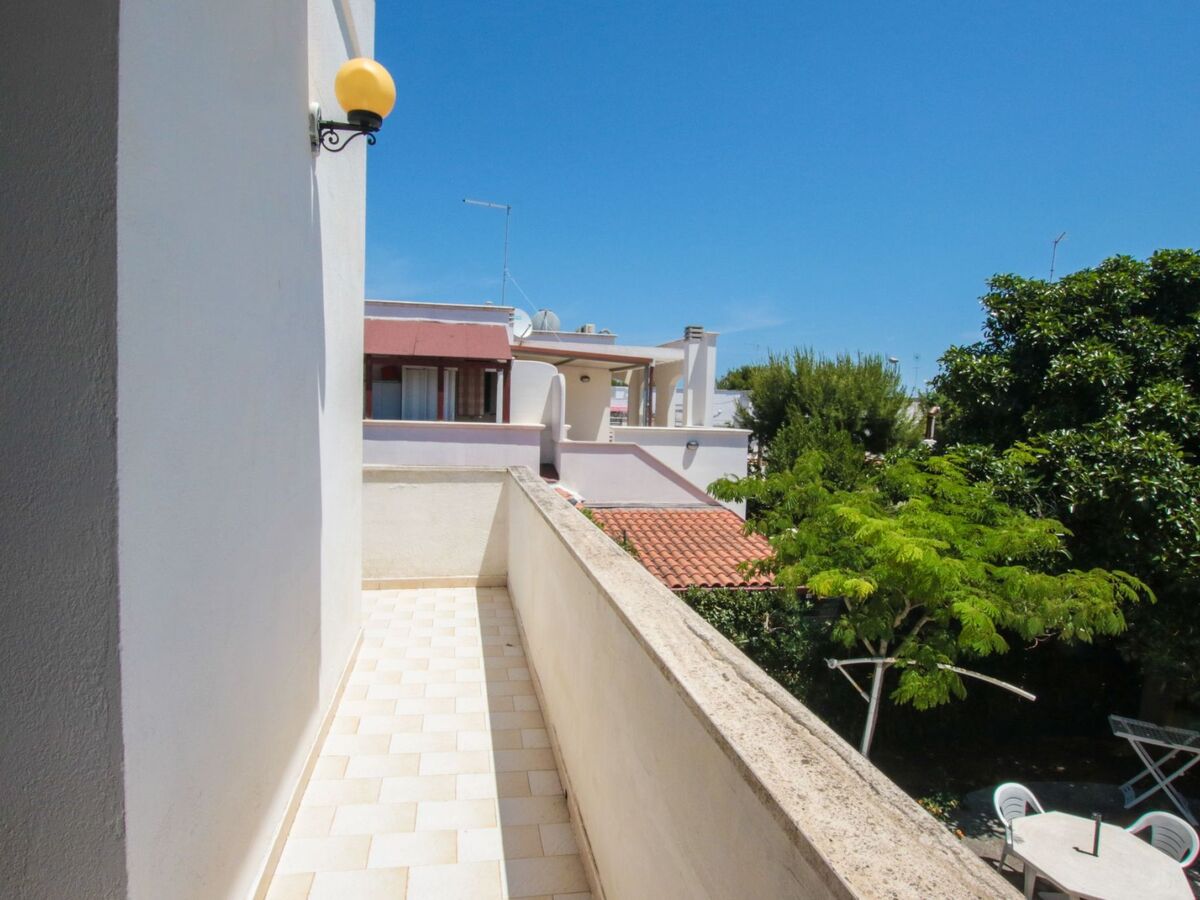Villa Irene à Carovigno : jardin 150 m², terrasse et grill - Photo 17