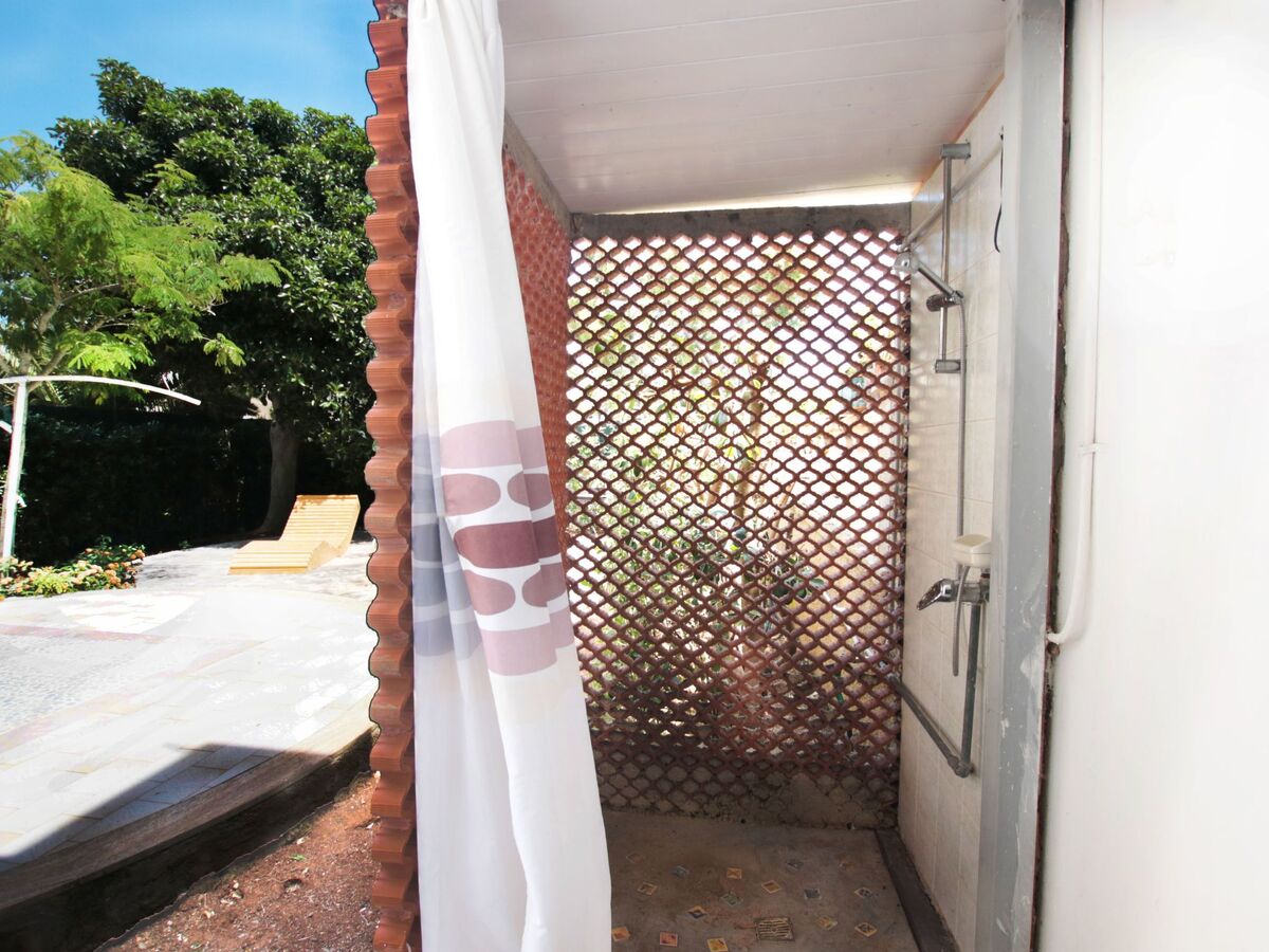 Villa Irene à Carovigno : jardin 150 m², terrasse et grill - Photo 21