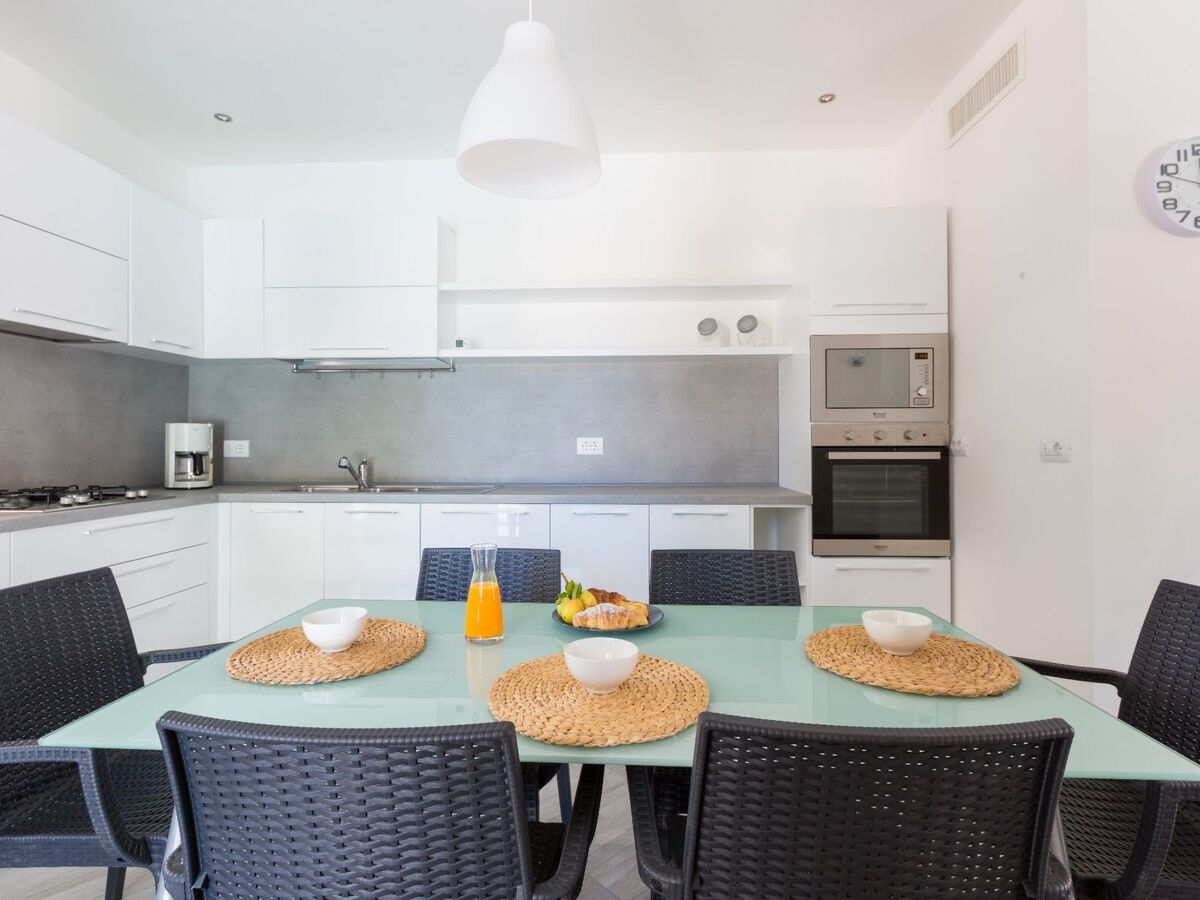 Villa Stella Cadente à Carovigno, piscine et 10 000 m² de jardin - Photo 11