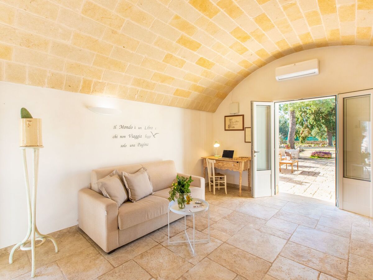 Trullo Kinderpool avec piscine privée à San Michele Salentino - Photo 10