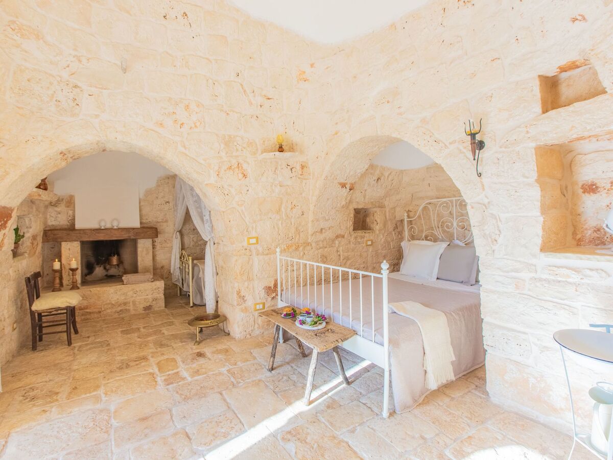 Trullo Kinderpool avec piscine privée à San Michele Salentino - Photo 11