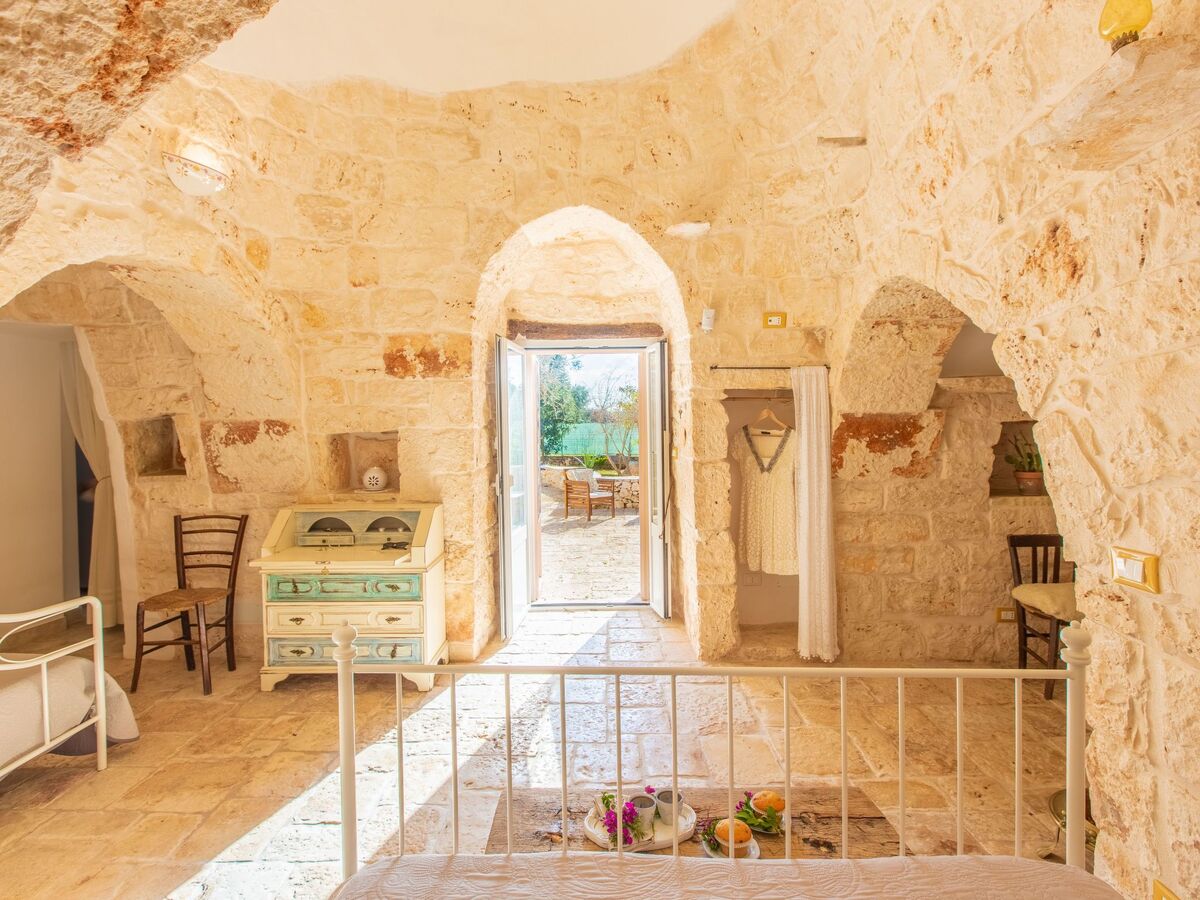 Trullo Kinderpool avec piscine privée à San Michele Salentino - Photo 12