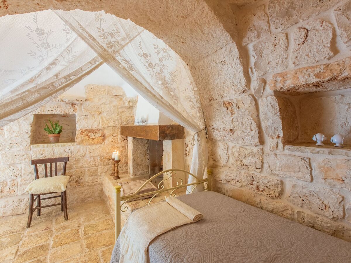 Trullo Kinderpool avec piscine privée à San Michele Salentino - Photo 16