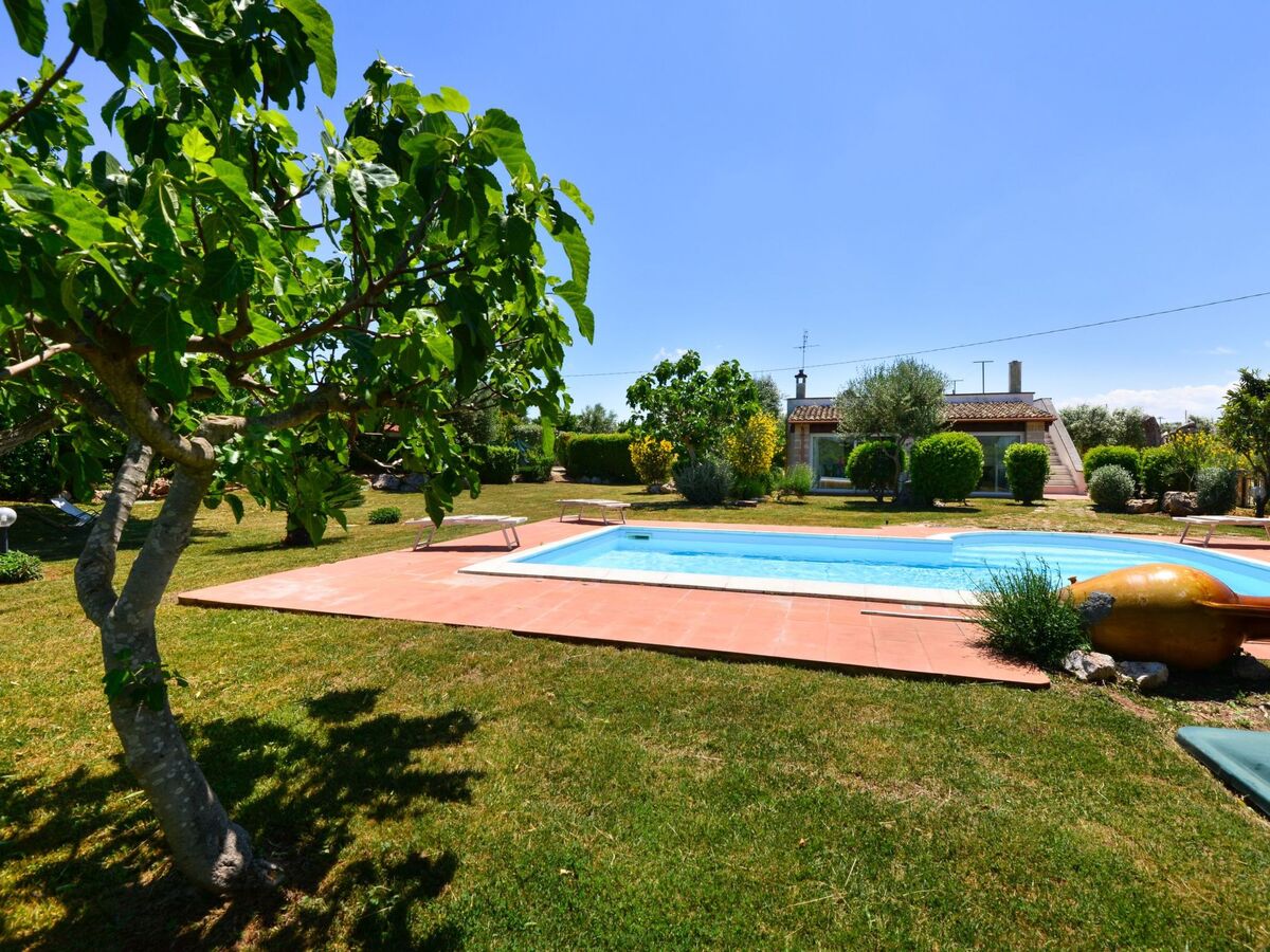 Villa with Private Pool in Ostuni Countryside - Photo 13