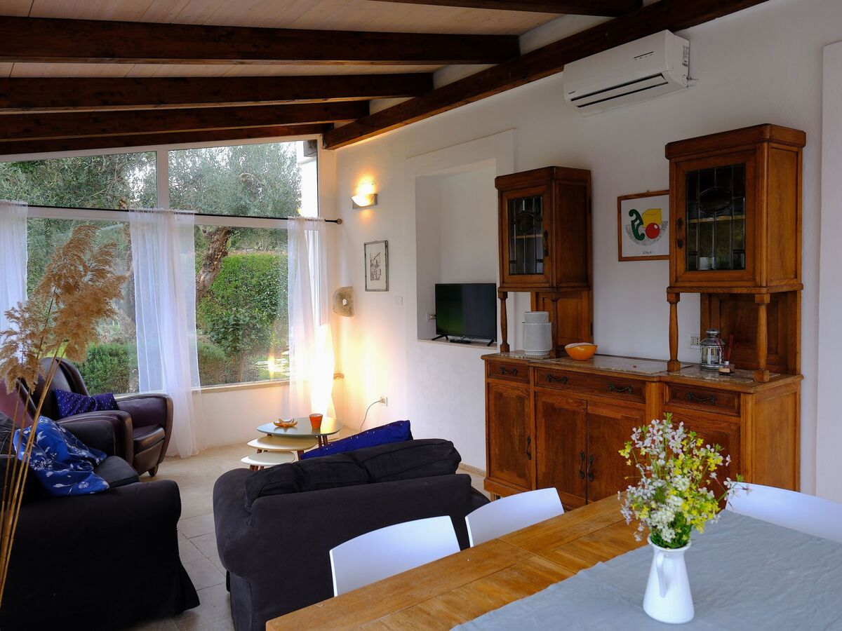 Villa with Private Pool in Ostuni Countryside - Photo 14