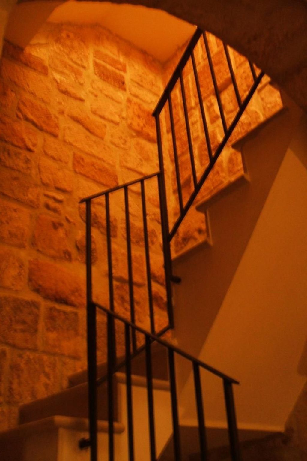 Appartement restauré dans la tour du Borgo Antico à Monopoli - Photo 3