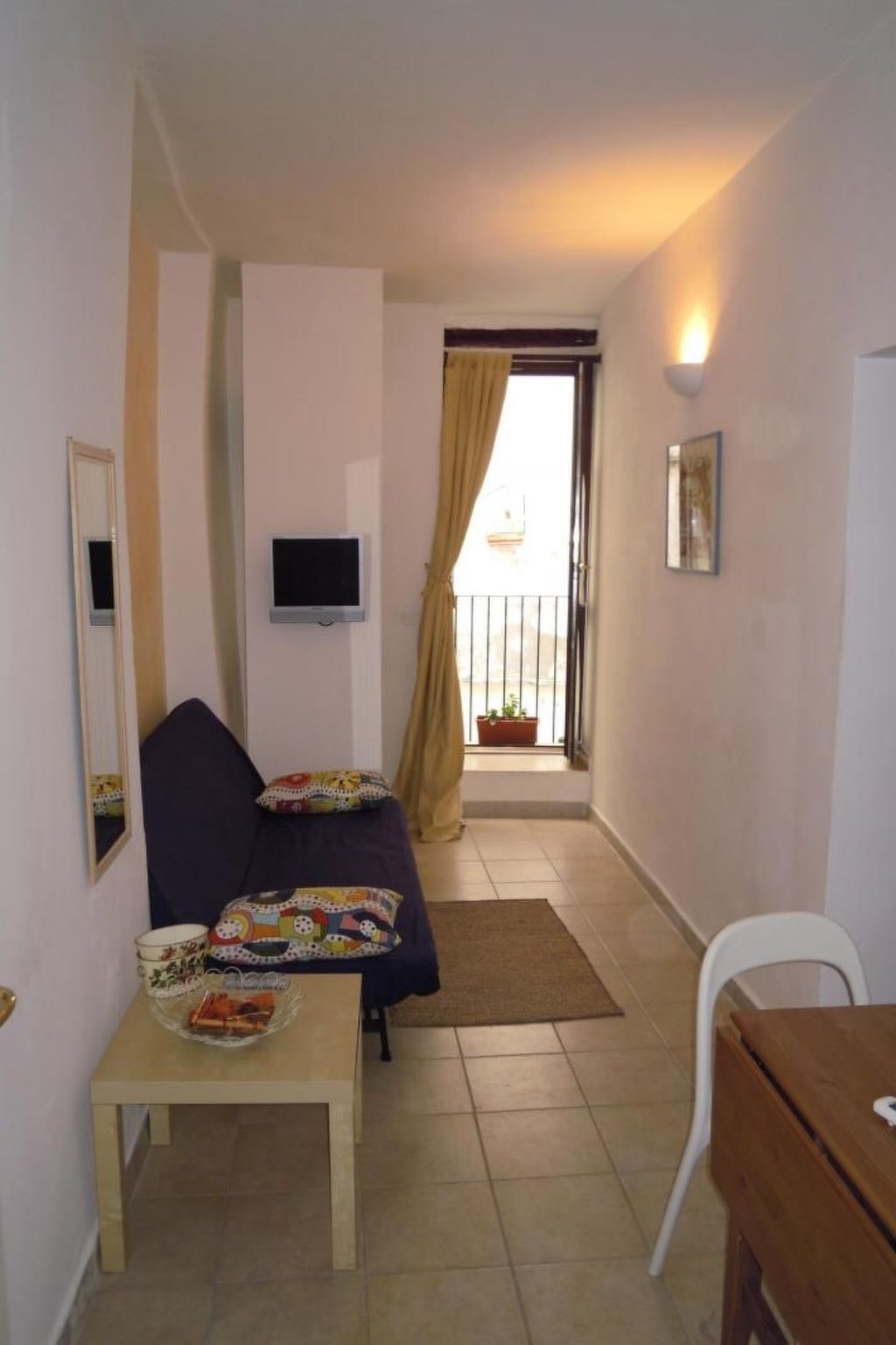 Appartement restauré dans la tour du Borgo Antico à Monopoli - Photo 4