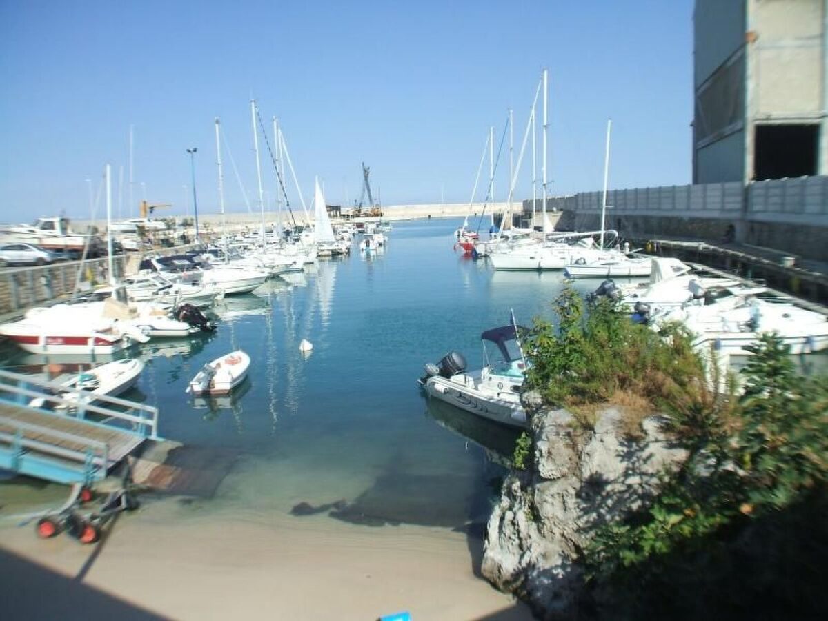 Appartement restauré dans la tour du Borgo Antico à Monopoli - Photo 12