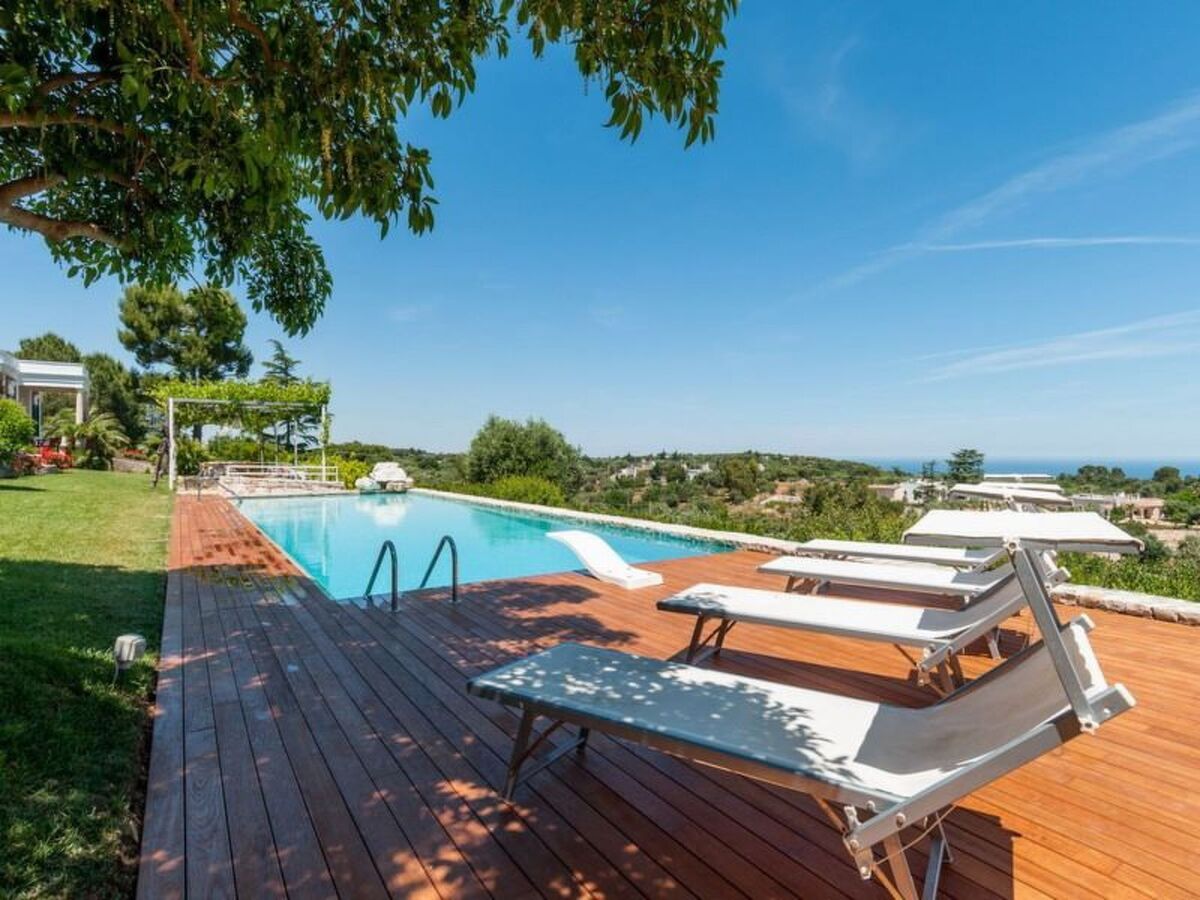 Villa Cristo Re, 6 chambres avec piscine privée à Monopoli - Photo 1