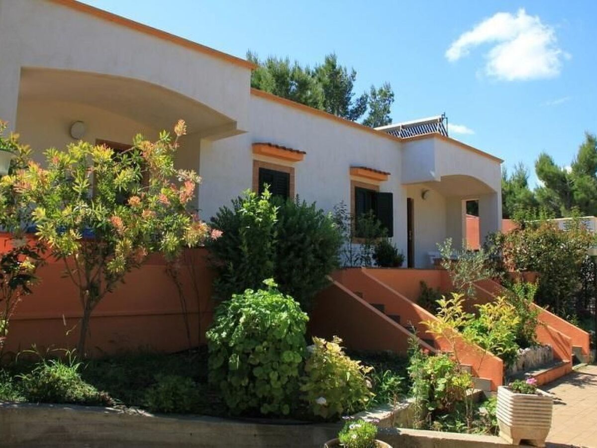 Bungalow à Vieste – véranda couverte et jardin privatif - Photo 2