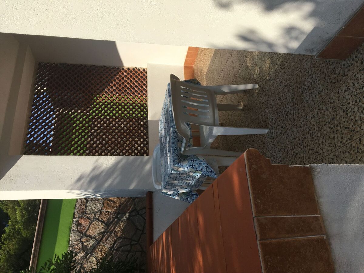 Bungalow à Vieste – véranda couverte et jardin privatif - Photo 11