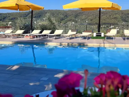 Location appartement à Peschici, Brandneue Wohnung in Villa mit Schwimmbad