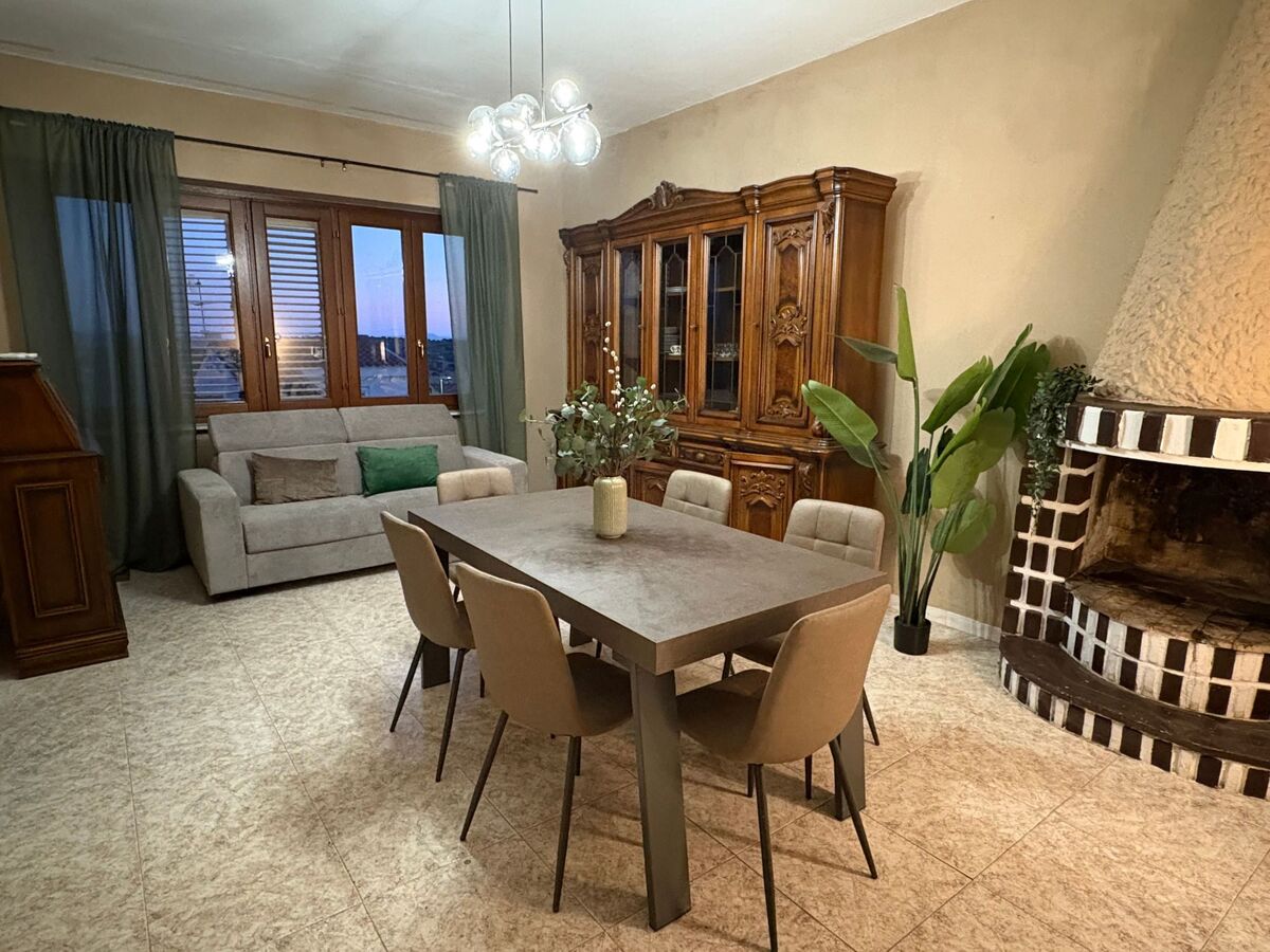 Appart 2BR Zeit für Jazz, 100m² rénové, Berchidda - Photo 2