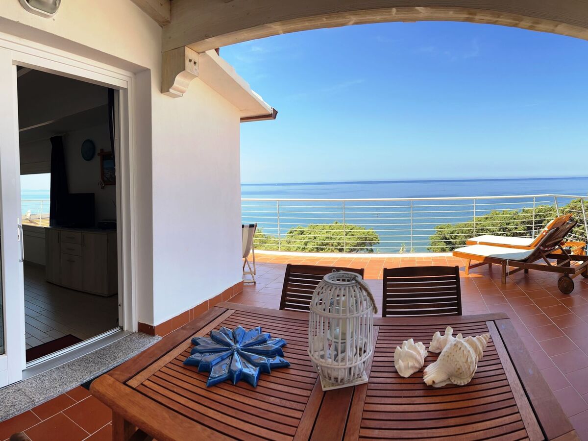 Appartement face à la mer à Valledoria, accès direct plage - Photo 1