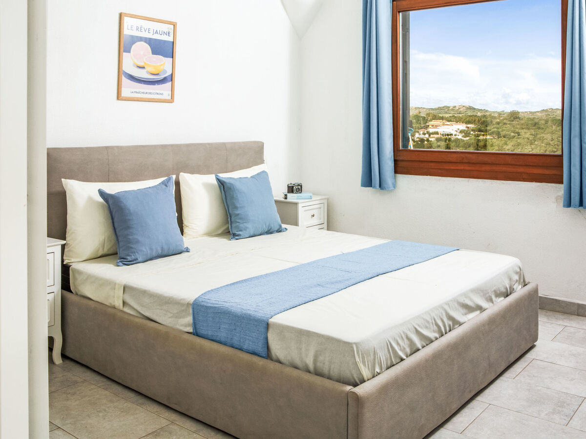 Appartement Porto Pozzo, véranda vue mer et accès plage - Photo 13