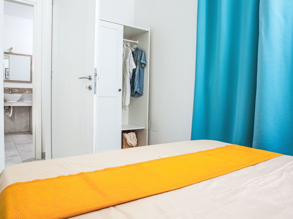 Appartement Porto Pozzo, véranda vue mer et accès plage - Photo 15