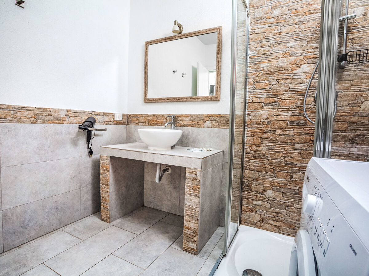 Appartement Porto Pozzo, véranda vue mer et accès plage - Photo 18