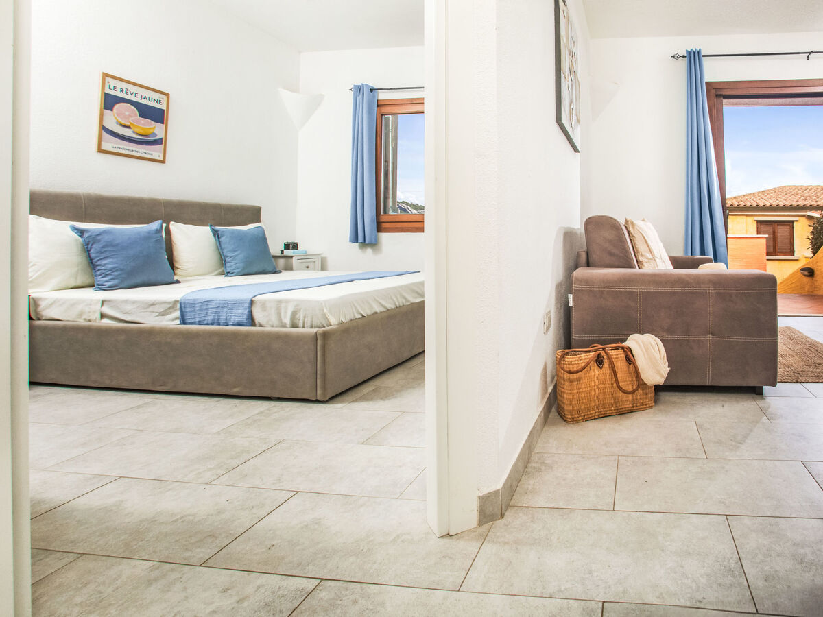 Appartement Porto Pozzo, véranda vue mer et accès plage - Photo 27