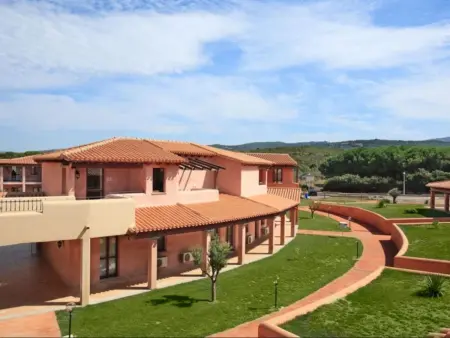 Location appartement à Bassacutena, Ein-Zimmer-Wohnung 3 p- Baia dei Mirti