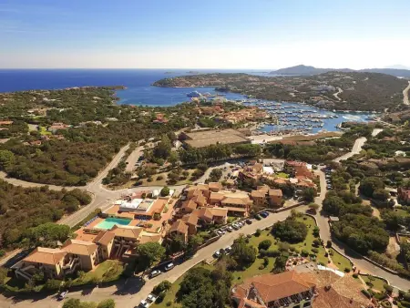 Location appartement à Porto Cervo, Studio mit Balkon