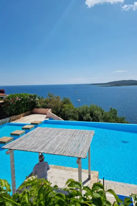 Location appartement à Golfo di Marinella, Casetta Ladunia mit Blick aufs Meer