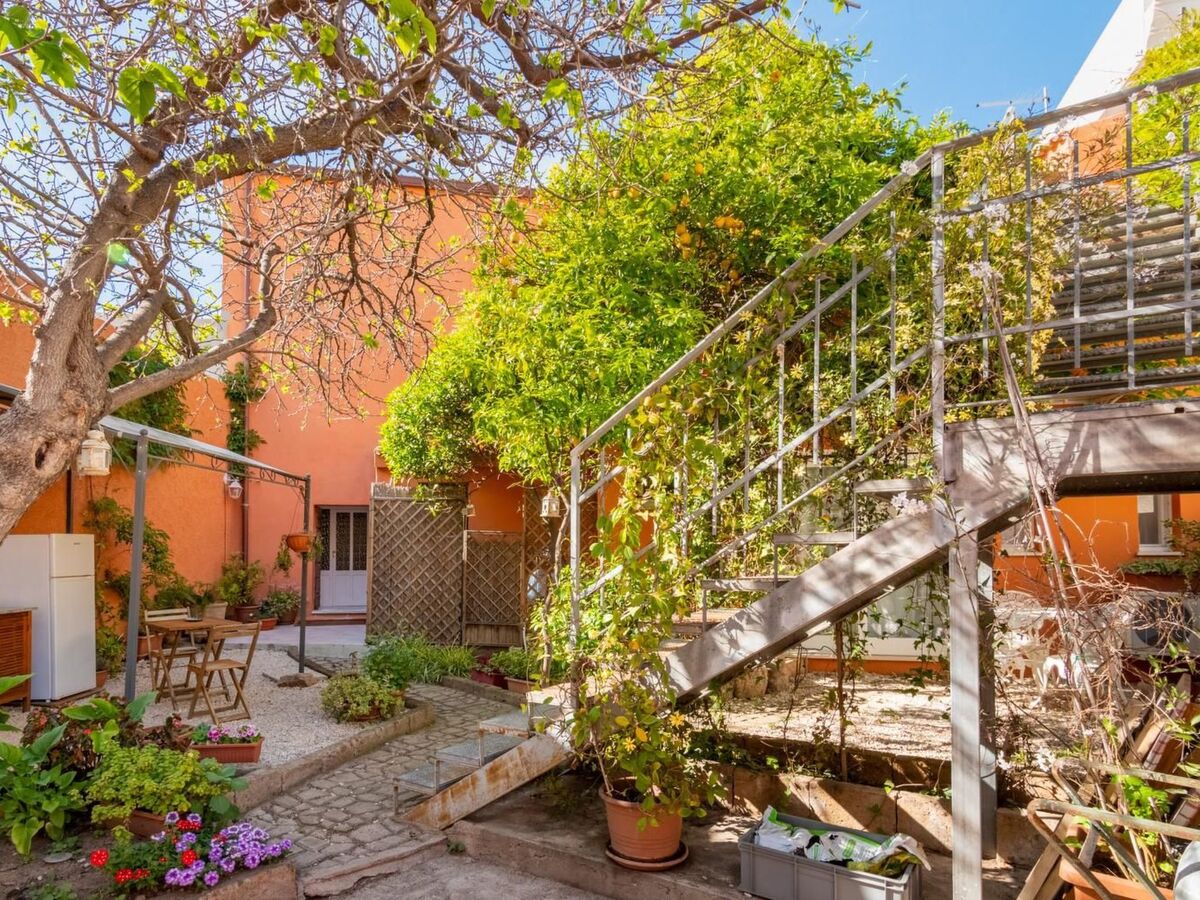 Appartement 55m² centre Olbia, terrasse et jardin - Photo 4