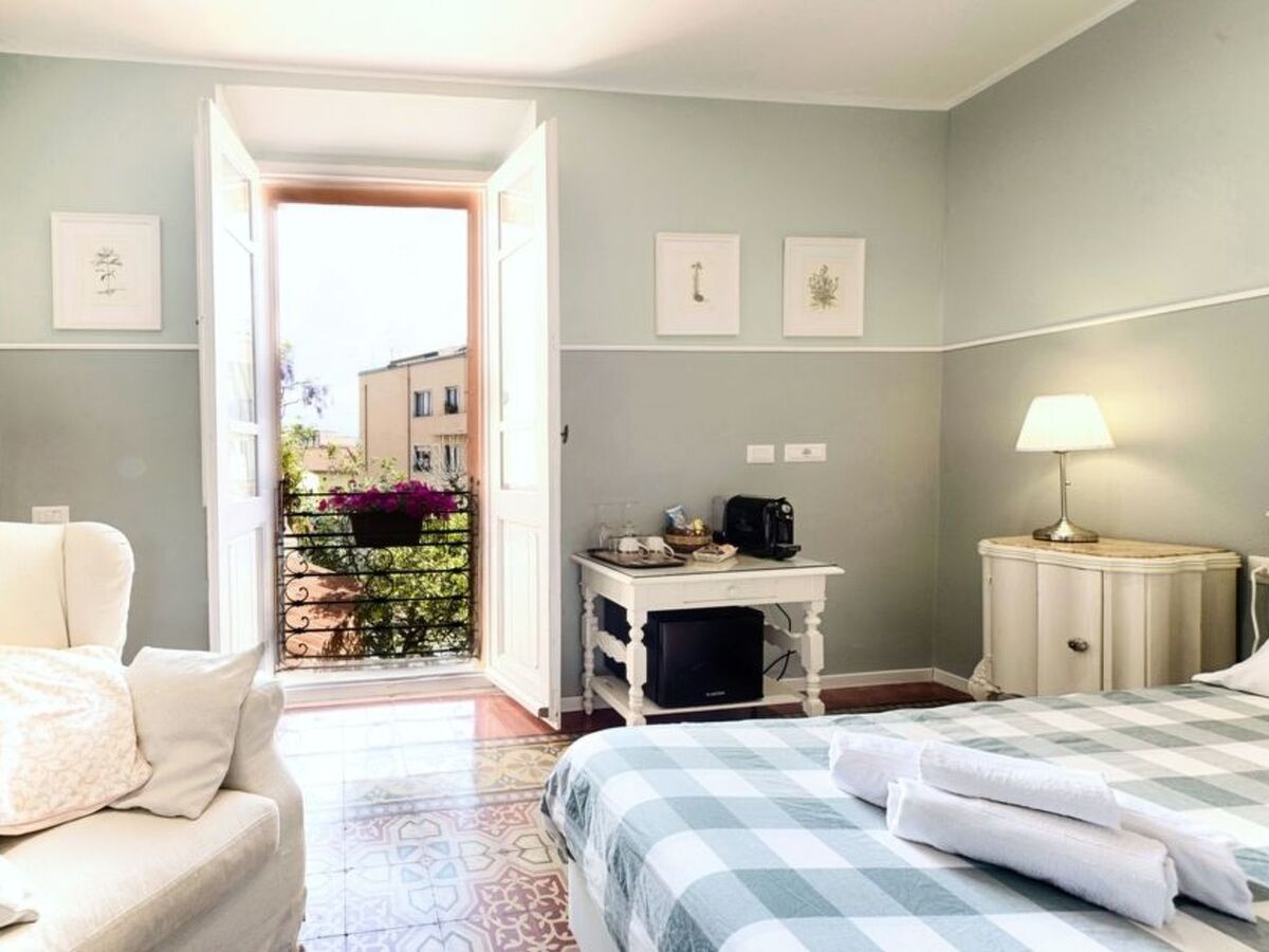 Chambre vintage dans le centre historique d'Olbia - Photo 11