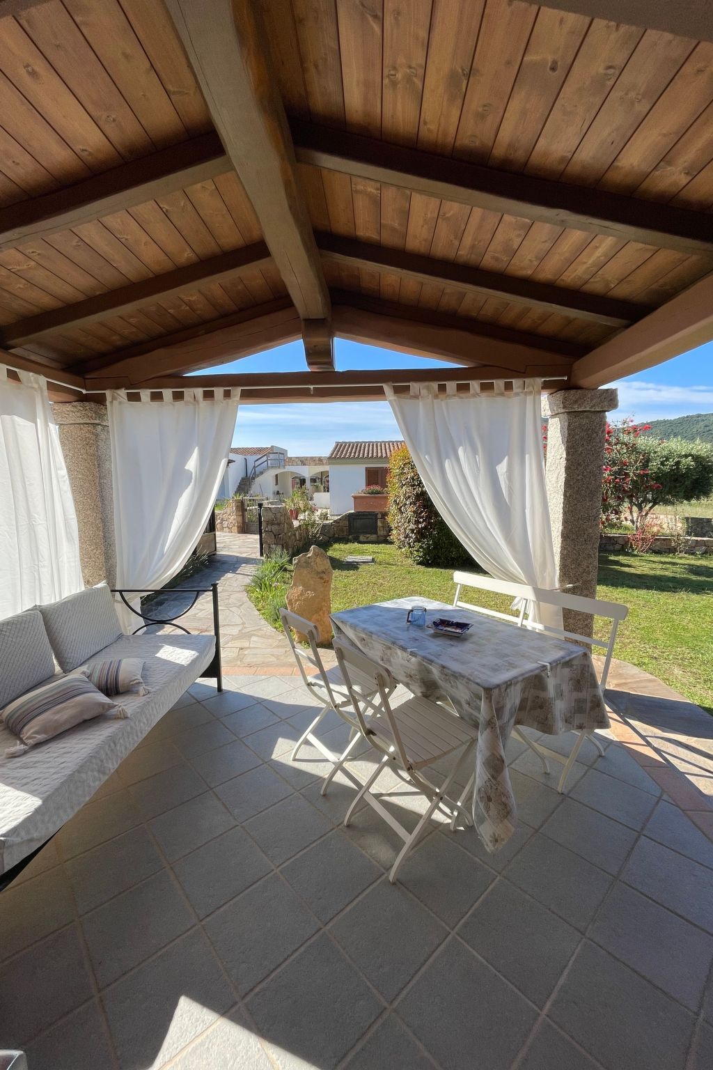 Maison 800 m de Porto Ainu avec jardin - Photo 3