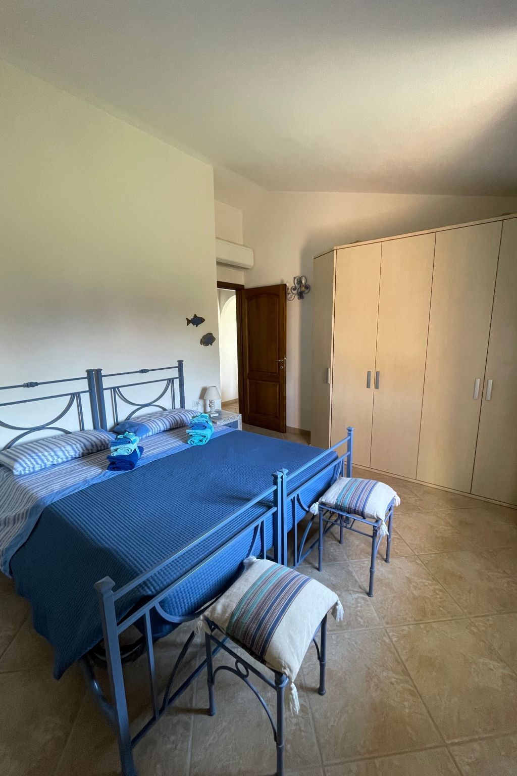 Maison 800 m de Porto Ainu avec jardin - Photo 13