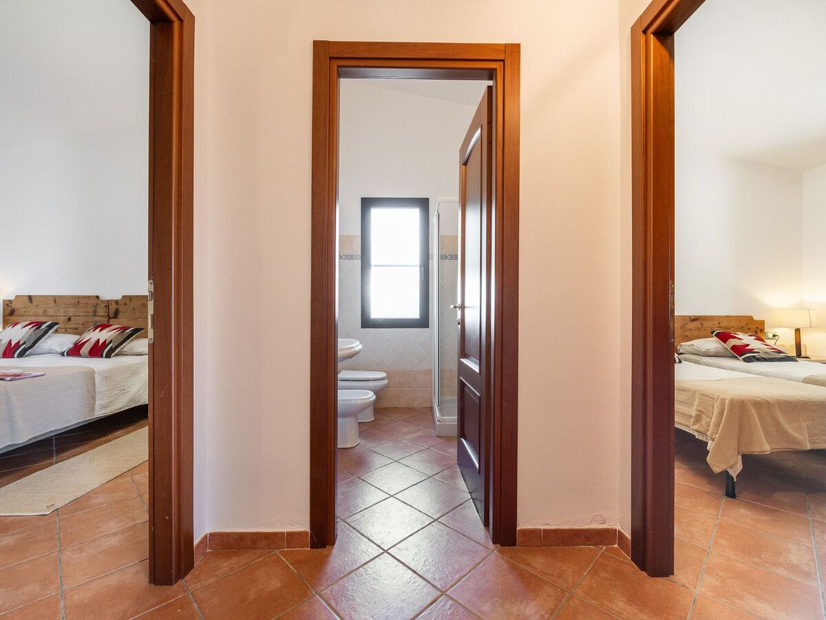 Villetta avec jardin privé à Cala Liberotto - Photo 17