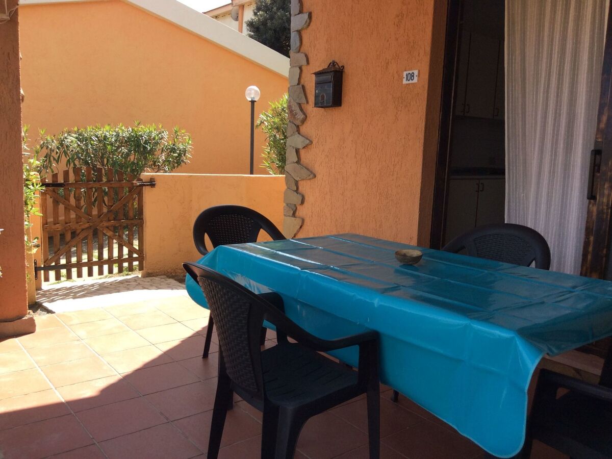 Maison avec cheminée à 300m de la plage, Porto Corallo - Photo 5