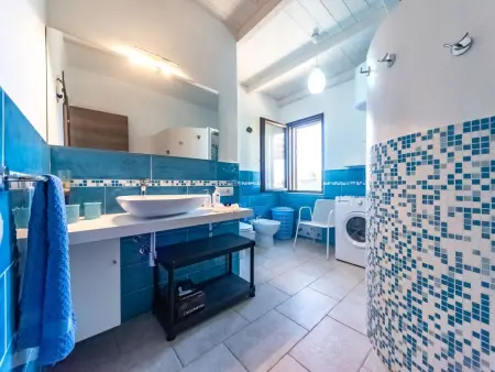 Villa moderne 4 chambres avec piscine privée à Castiadas : photo 16