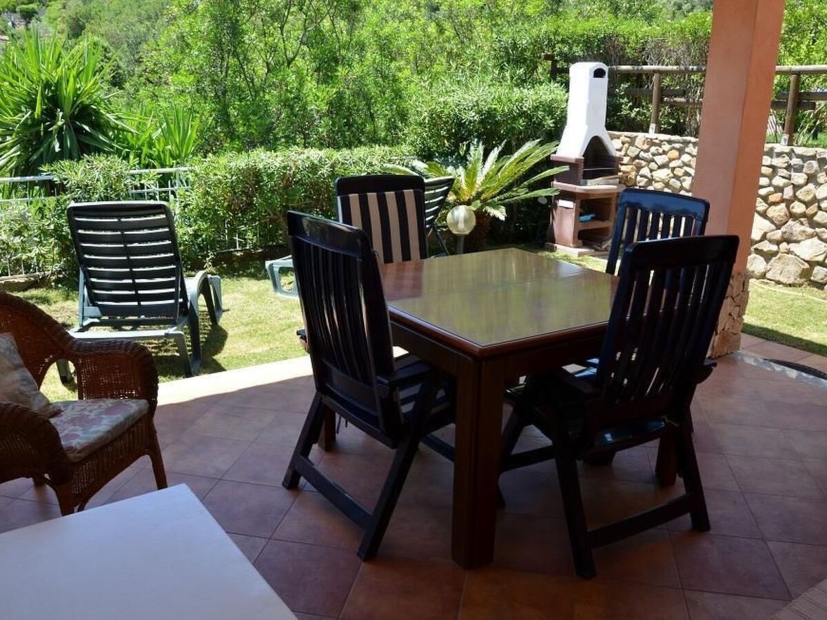 Villa Costa Rei, 1,2 km de la plage, jardin privé - Photo 2