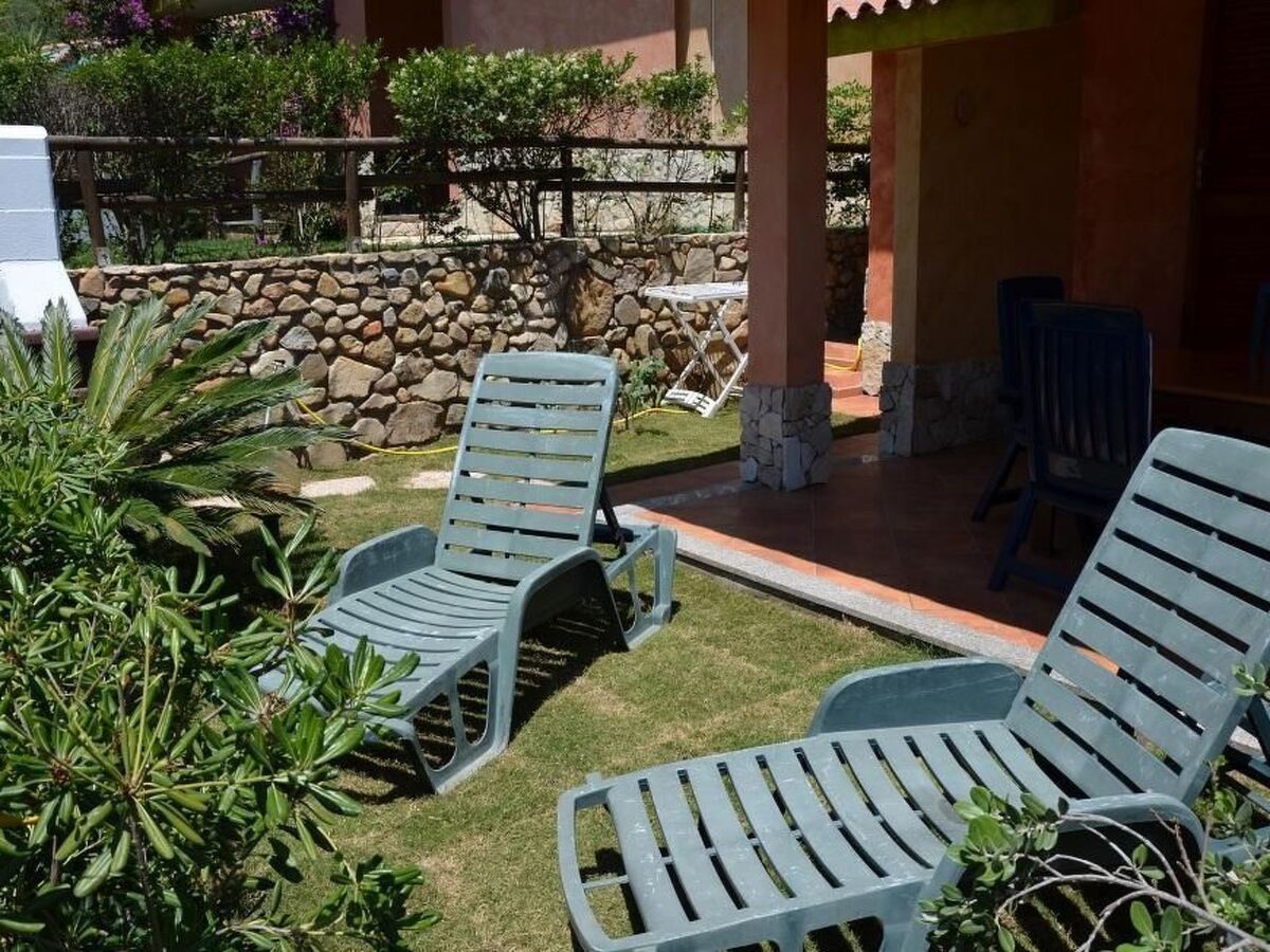 Villa Costa Rei, 1,2 km de la plage, jardin privé - Photo 3