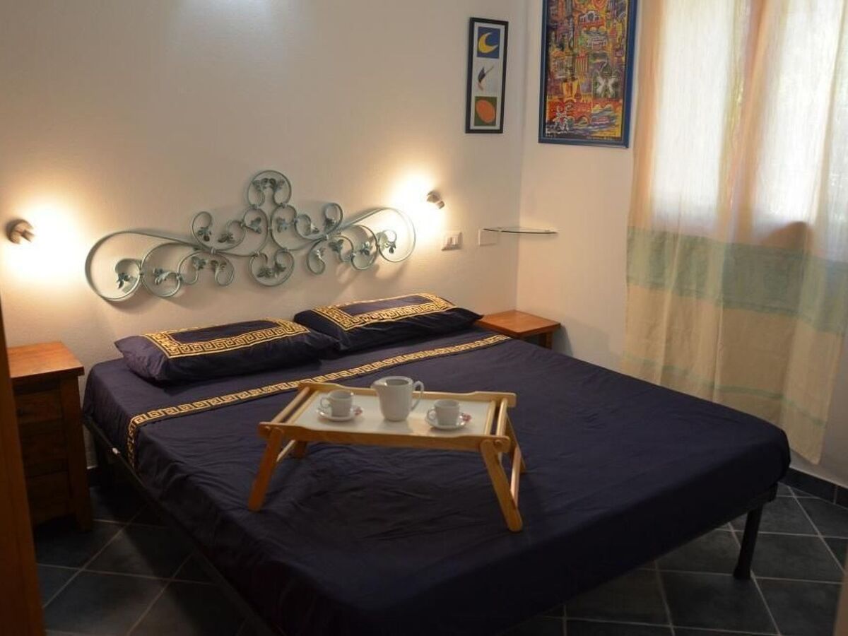 Villa Costa Rei, 1,2 km de la plage, jardin privé - Photo 7