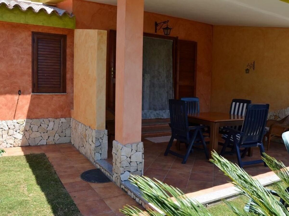 Villa Costa Rei, 1,2 km de la plage, jardin privé - Photo 14