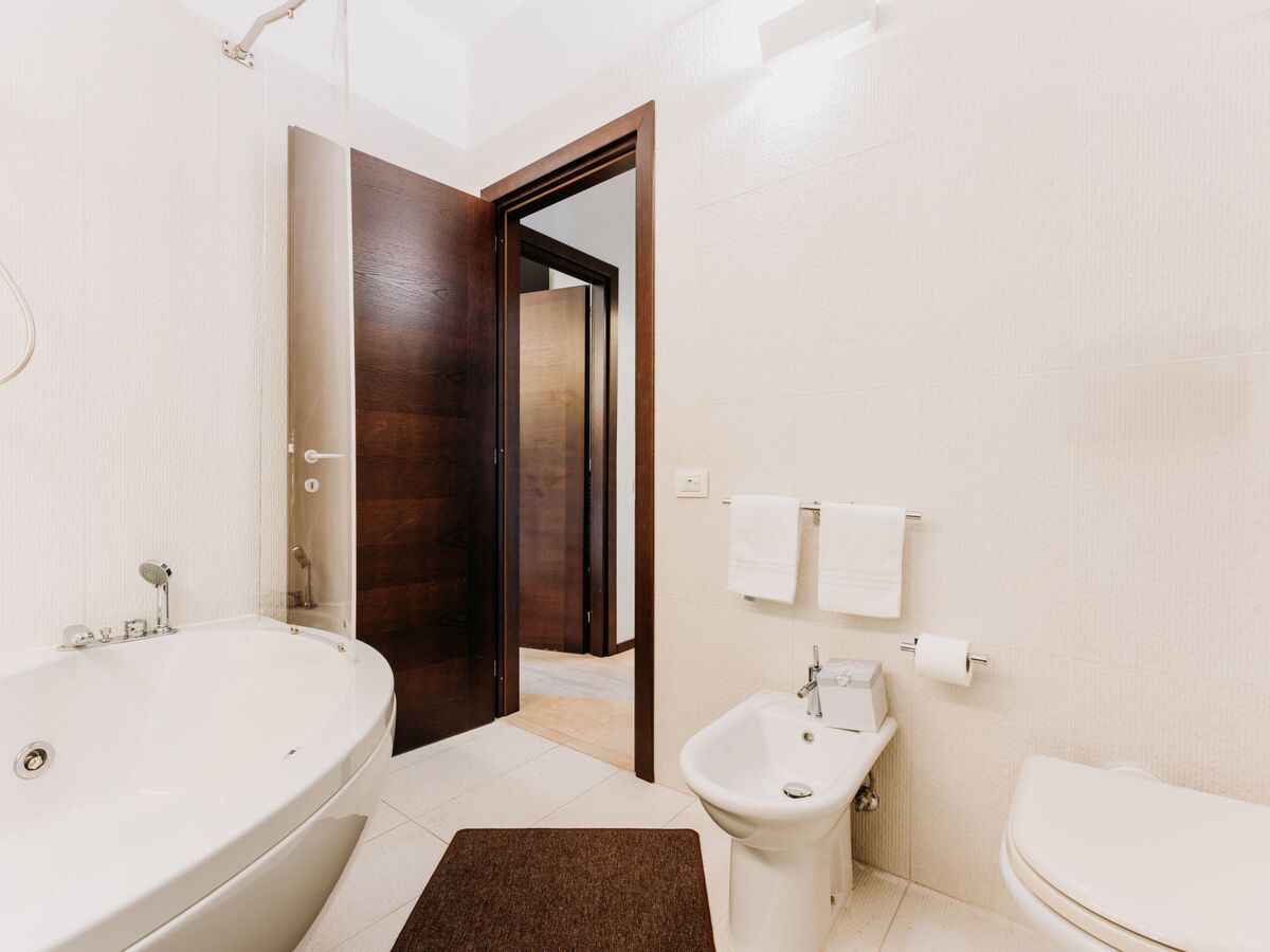 Appartement 3 chambres à Villasimius avec jacuzzi - Photo 26