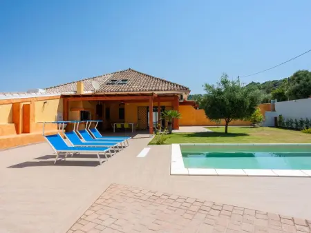 Villa Chloe, 3 chambres avec piscine à Capitana : photo 3