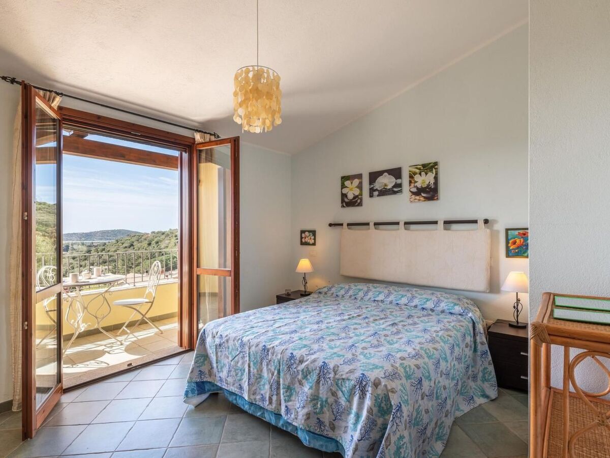 Appartement vue panoramique à Chia, 1,4 km des plages - Photo 13