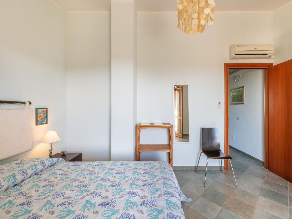 Appartement vue panoramique à Chia, 1,4 km des plages - Photo 15