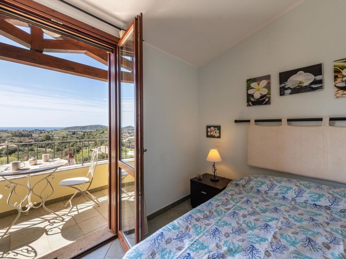 Appartement vue panoramique à Chia, 1,4 km des plages - Photo 17