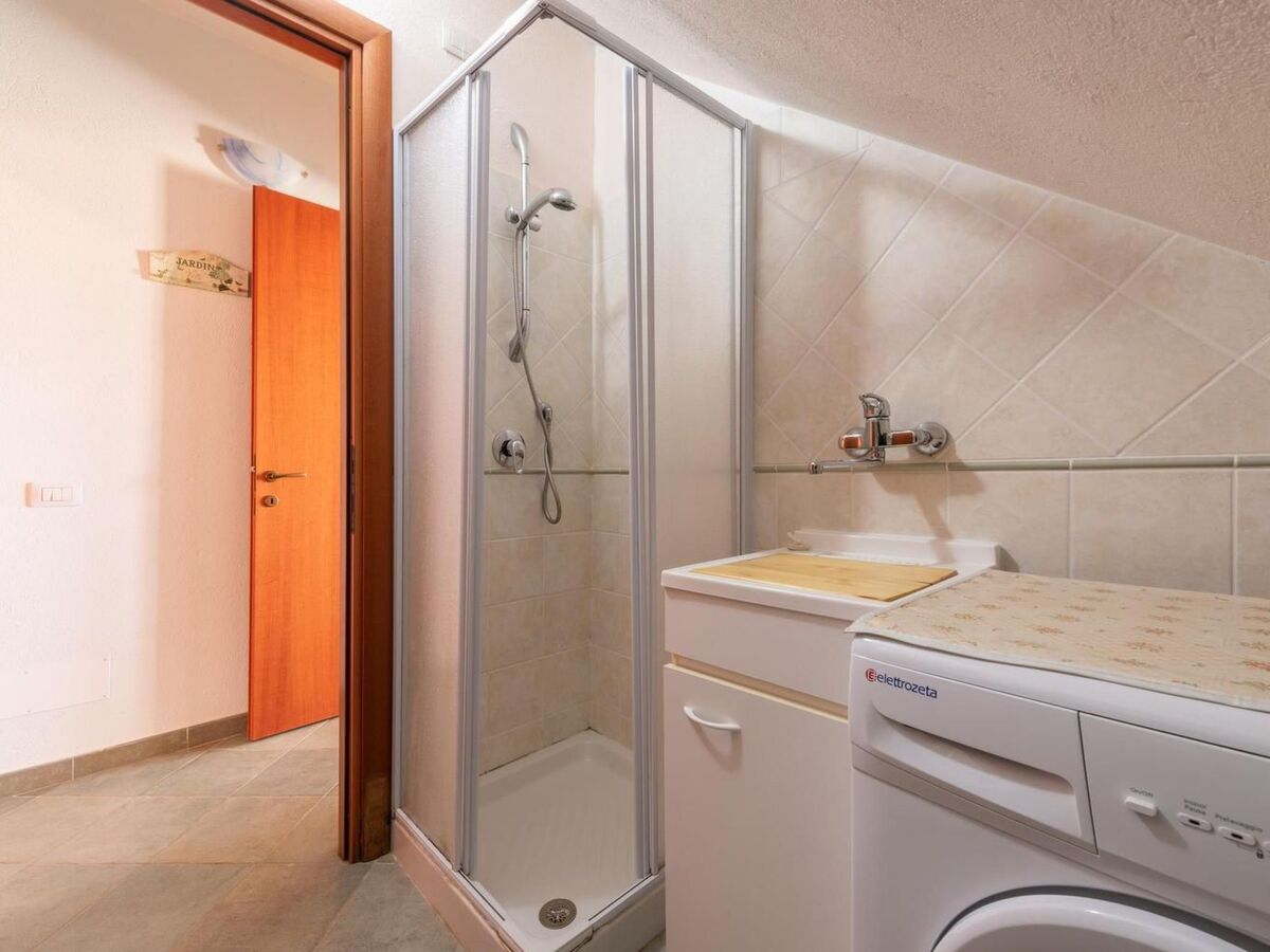 Appartement vue panoramique à Chia, 1,4 km des plages - Photo 28